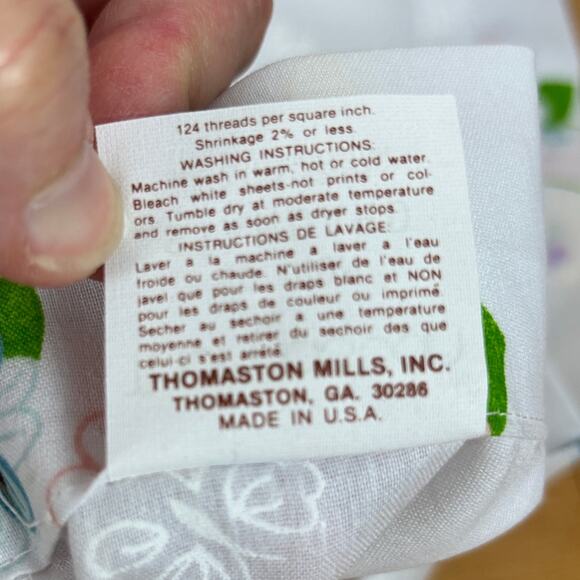 Thomaston No Iron Standard Pillow Cases- set 2 NEW Butterfly Floral cottage twee - Picture 6 of 6